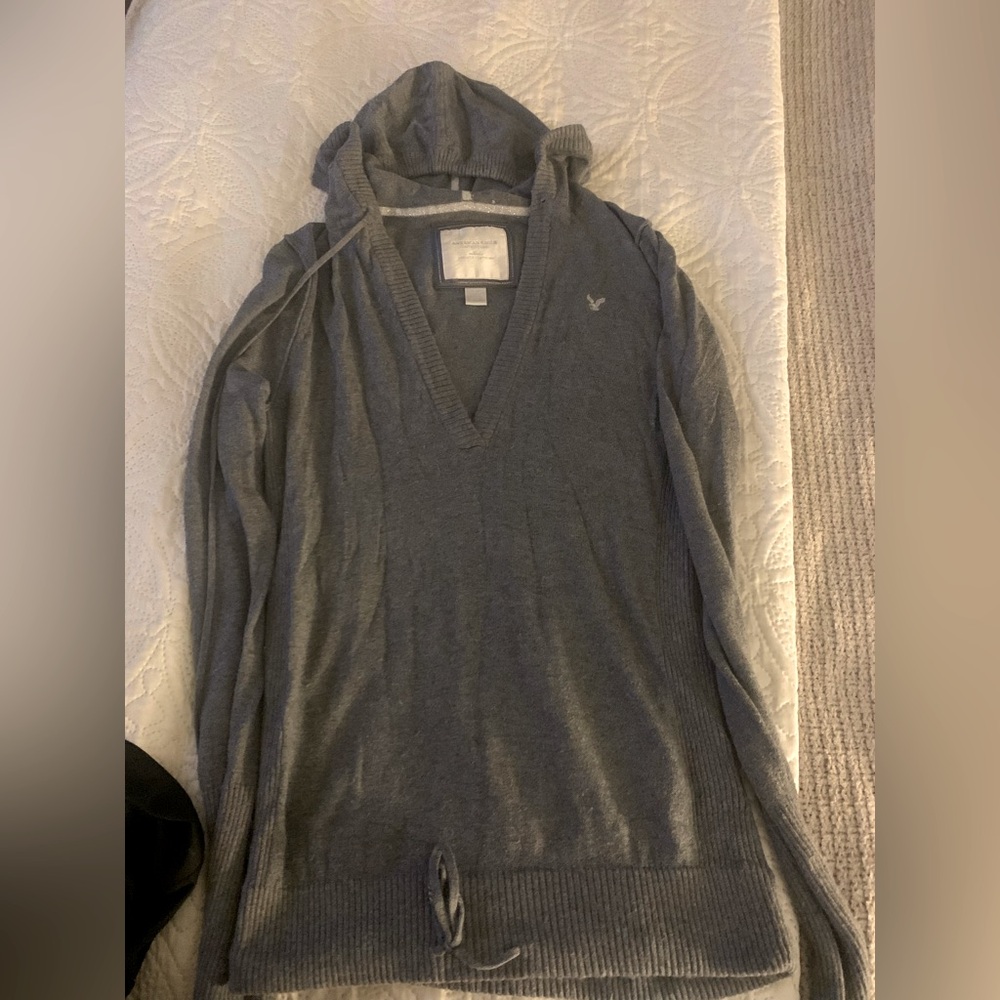 Abercrombie and fitch hoodie sweater. Super cozy, long sleeves, worn once.